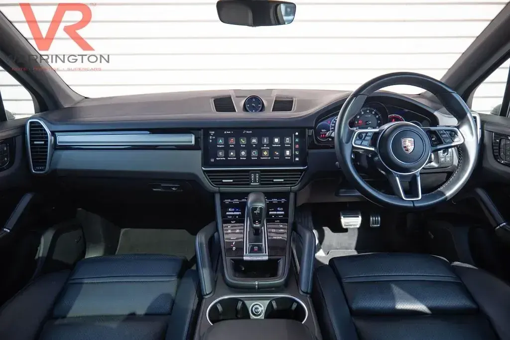 Used Porsche Cayenne Platinum Edition 440 HP (323 kW) 2023 Black SUV