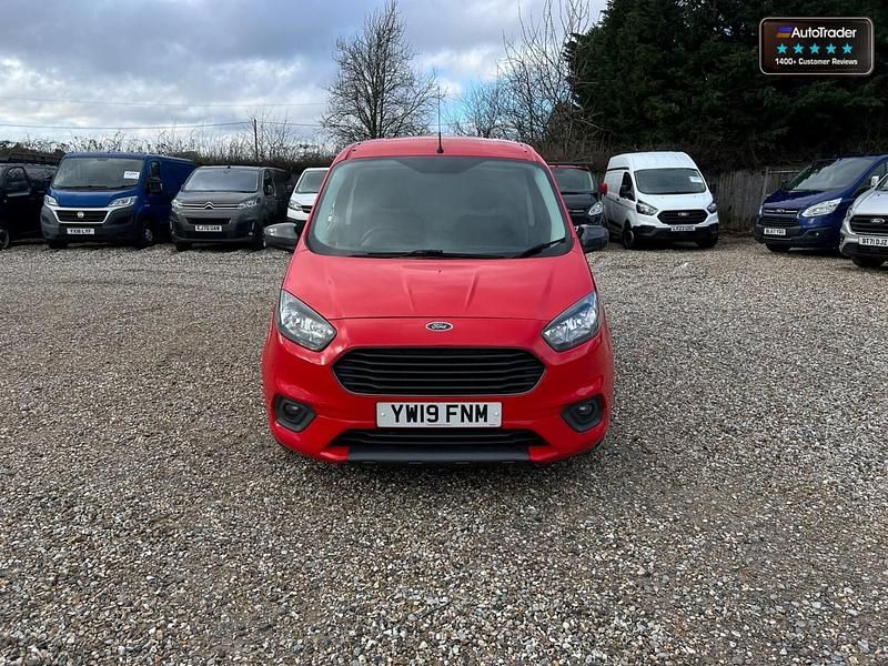 Used Ford Transit Sport 100 HP (73 kW) 2019 Red Van