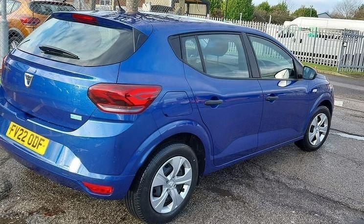 Used Dacia Sandero Essentiel 100 HP (73 kW) 2022 Blue Hatchback