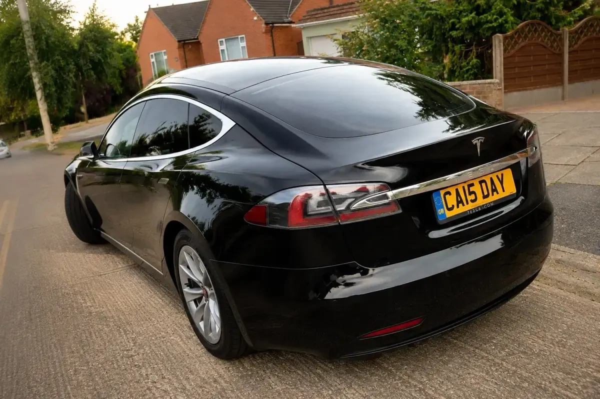 Used Tesla Model S 231 kW (315 HP) 2017 Black Hatchback
