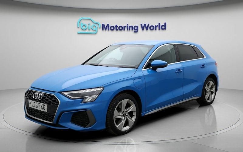 Used Audi A3 Sportback e-tron S-Line 204 HP (150 kW) 2024 Hatchback