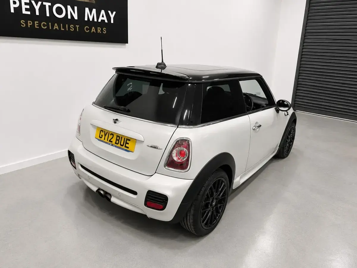 Używany Mini John Cooper Works Hatch 208 KM (152 kW) 2012 Srebrny Hatchback