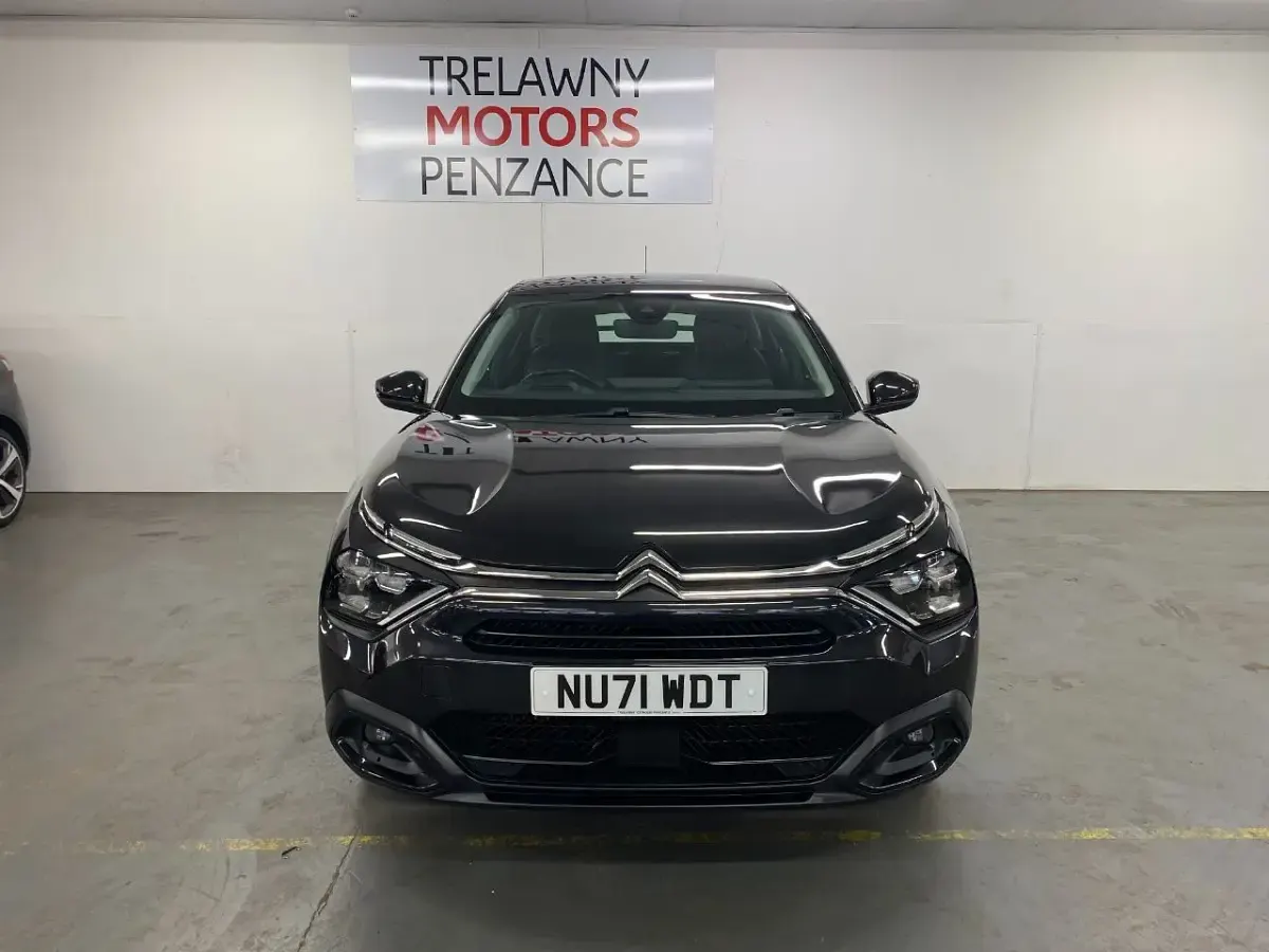 Used Citroën C4 PureTech 155 HP (114 kW) 2021 Black Hatchback