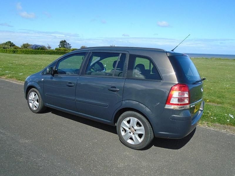 Used Vauxhall Zafira 2013 Grey MPV