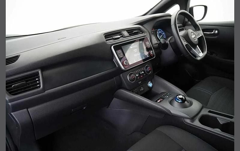 Used Nissan Leaf Acenta 108 kW (147 HP) 2022 Black Hatchback