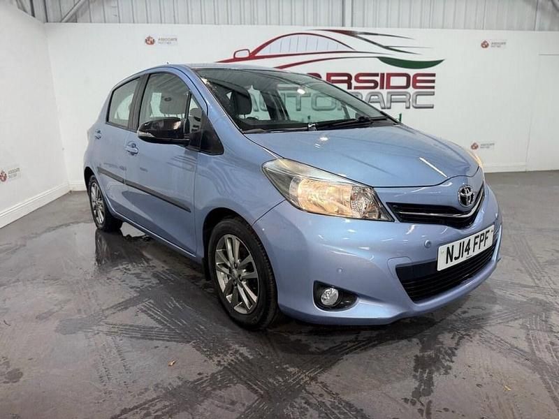 Blue Used 2014 Toyota Yaris Plus Hatchback | £5,699 (Good price) - Image 1/4