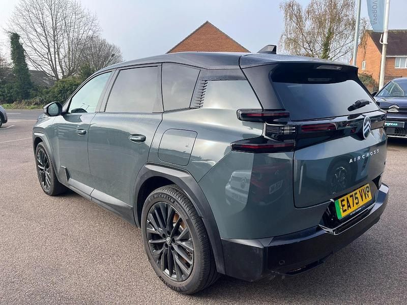 Used Citroën C5 Aircross Comfort 152 kW (207 HP) 2025 Red SUV