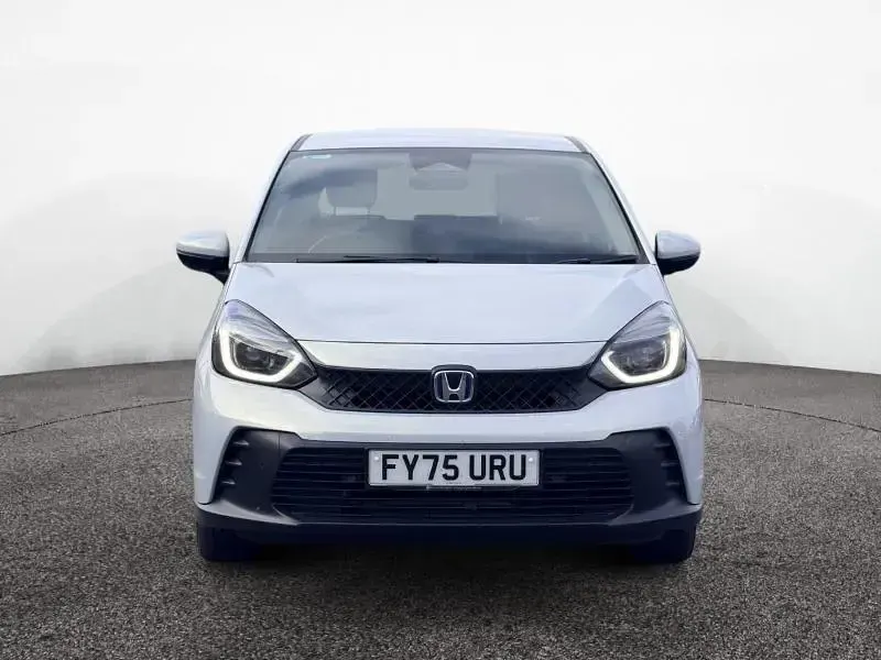 Used Honda Jazz Elegance 122 HP (89 kW) 2025 White Hatchback