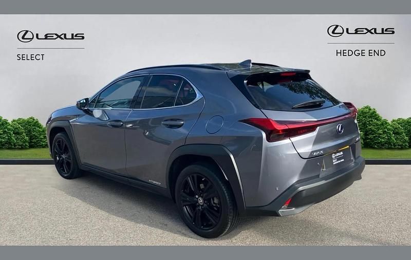 Used Lexus UX 250h 180 HP (132 kW) 2022 Grey SUV