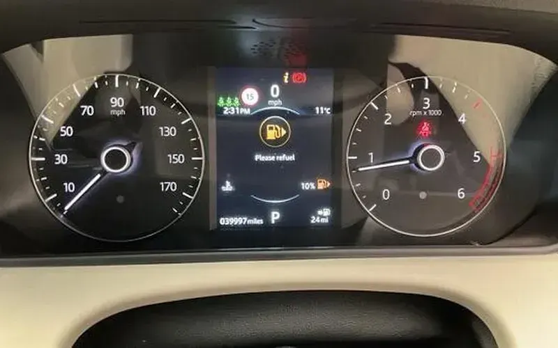 Used Land Rover Range Rover Velar R-Dynamic 241 HP (177 kW) 2020 SUV