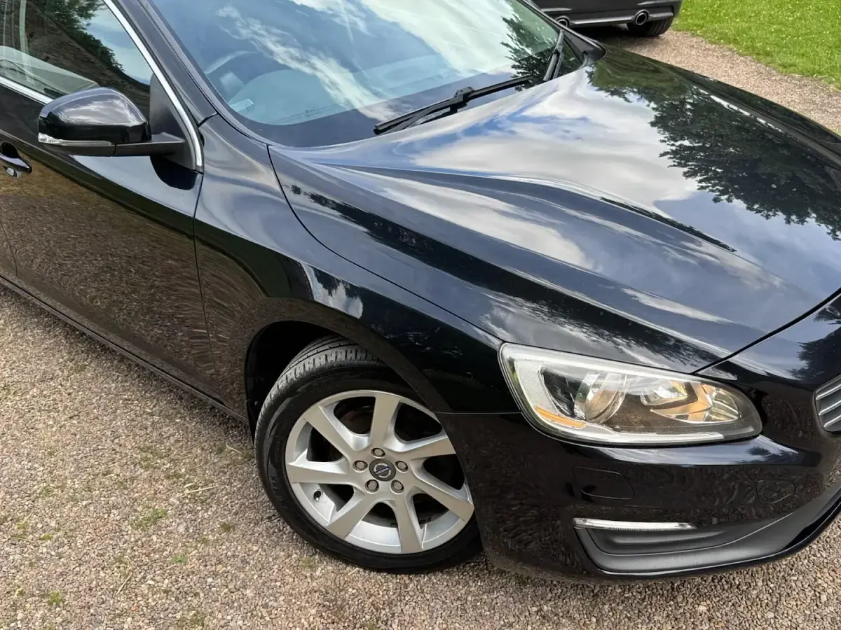 Used Volvo V60 SE 181 HP (133 kW) 2014 Black Estate