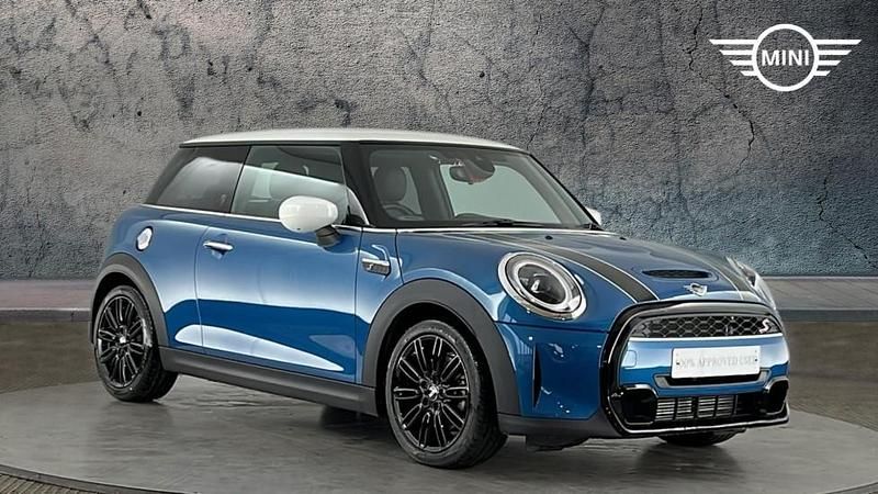 Used Mini Cooper S Exclusive 176 HP (129 kW) 2024 Blue Hatchback