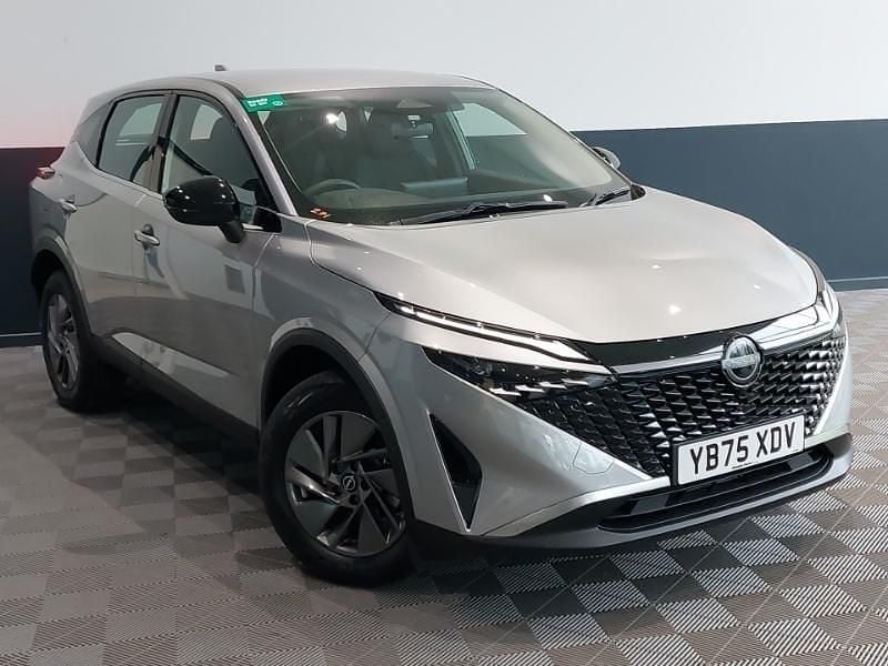 New Nissan Qashqai Acenta Premium 158 HP (116 kW) 2025 Silver SUV