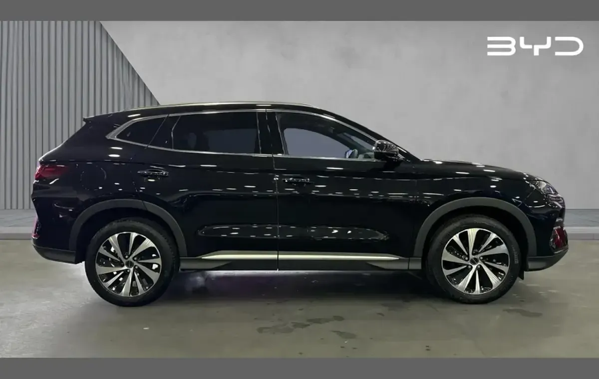 Used BYD Seal U Comfort 218 HP (160 kW) 2025 Black SUV