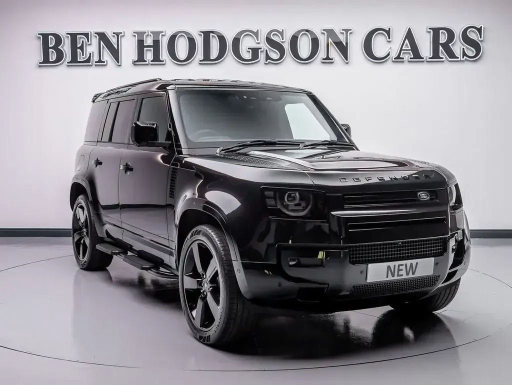 New Land Rover Defender HSE Dynamic 2026 Black SUV