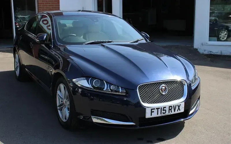 Used Jaguar XF Luxury 163 HP (119 kW) 2015 Sedan