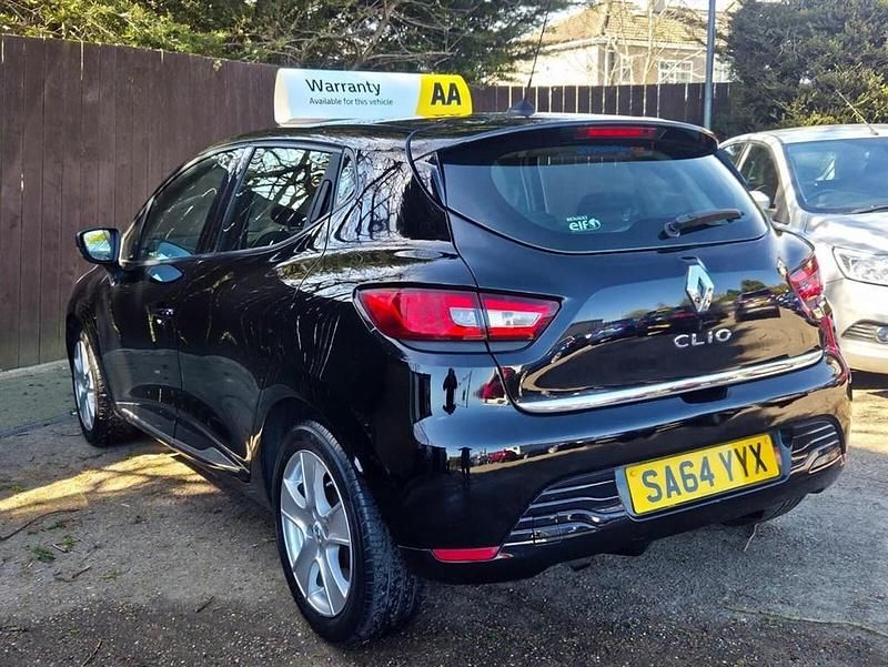 Used Renault Clio IV Dynamique 75 HP (55 kW) 2014 Black Hatchback