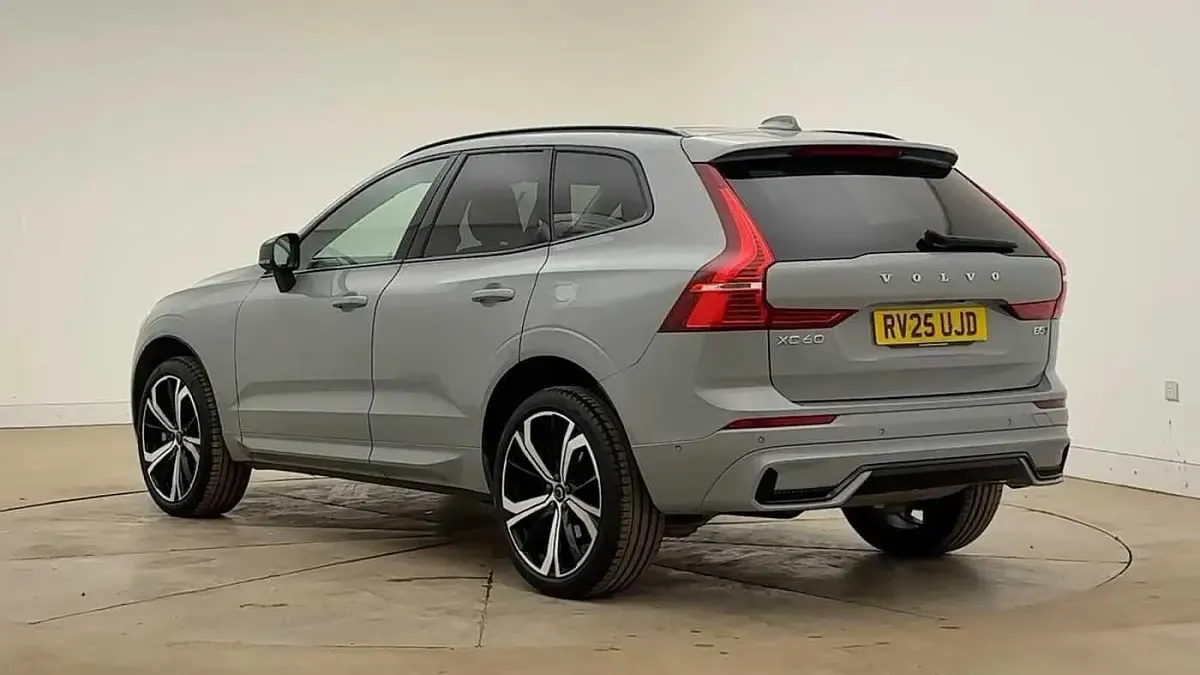 Usado Volvo XC60 Ultra 2025 Cinzento SUV