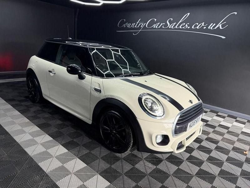 Used Mini Cooper Hatch 136 HP (100 kW) 2018 White Hatchback