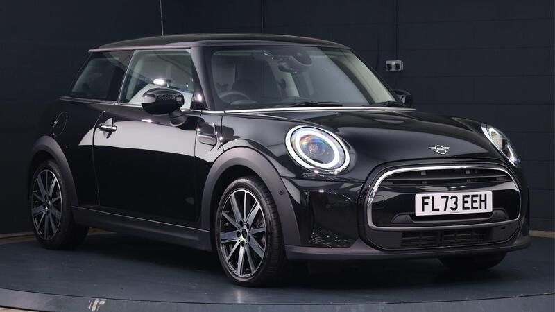 Black Used 2023 Mini Cooper Classic Hatchback | £22,750 (Fair price) - Image 1/4