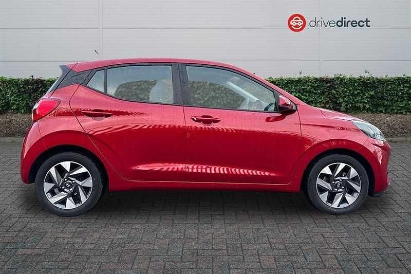 Used Hyundai i10 Advanced 63 HP (46 kW) 2025 Pearl  dragon red Hatchback