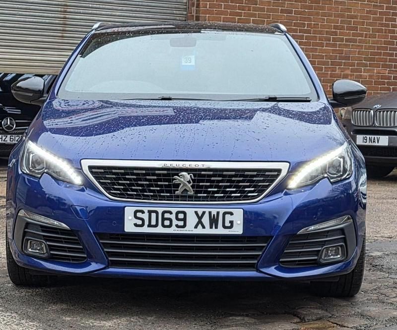 Used Peugeot 308 SW GT-line 129 HP (94 kW) 2019 Blue Estate