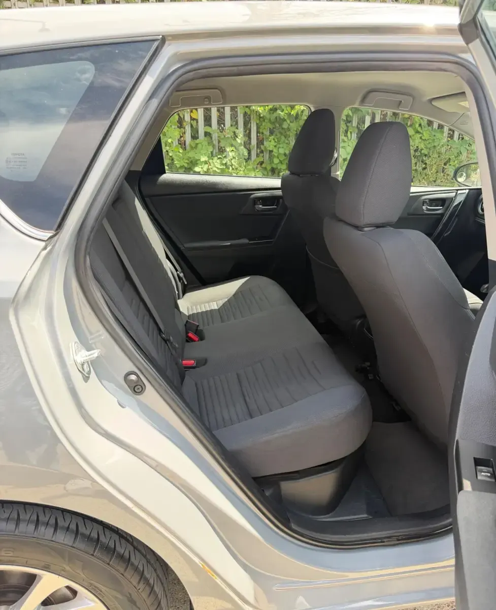 Used Toyota Auris Hybrid 2019 Grey Hatchback