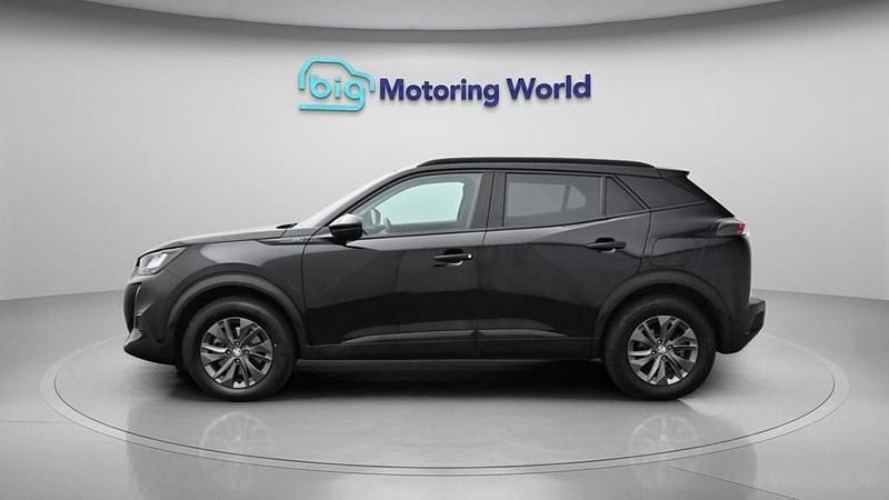 Used Peugeot e-2008 Active+ 100 kW (136 HP) 2022 SUV
