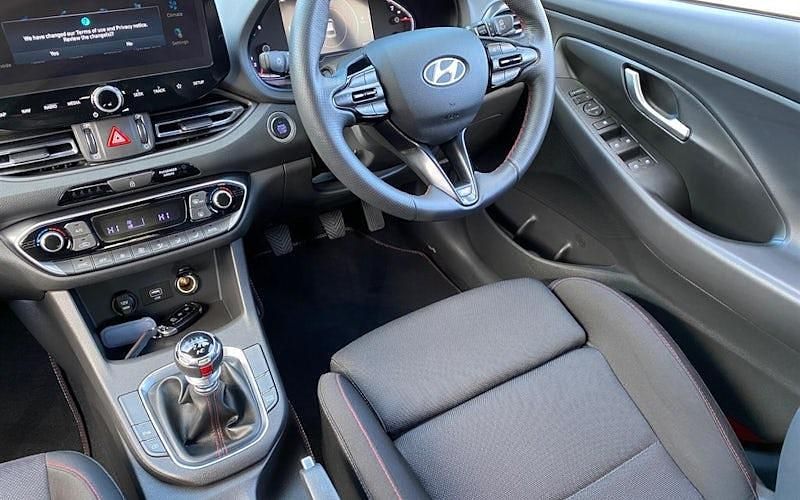 Used Hyundai i30 N Line 159 HP (116 kW) 2023 White Hatchback