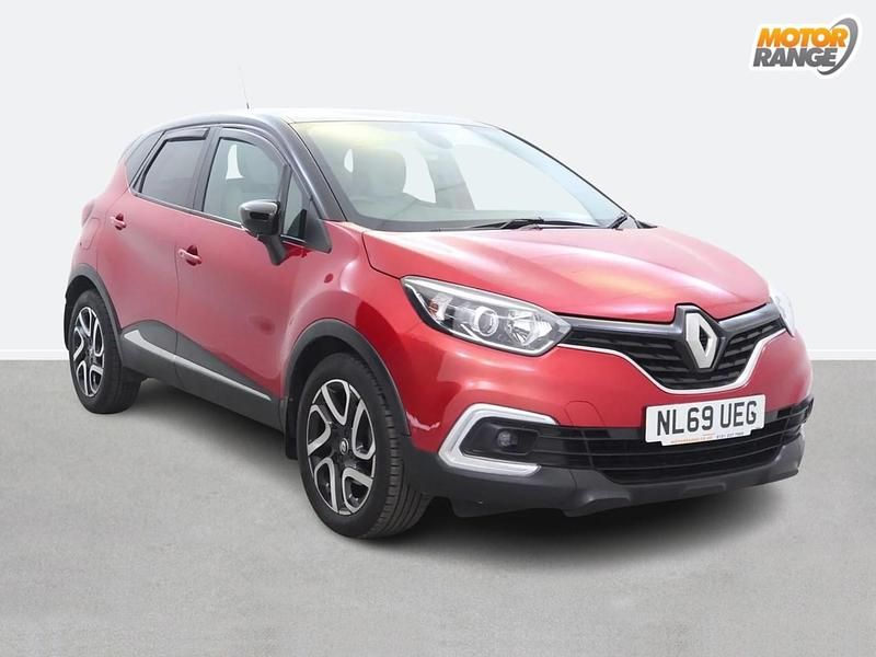Used Renault Captur Iconic 90 HP (66 kW) 2019 Red/black SUV
