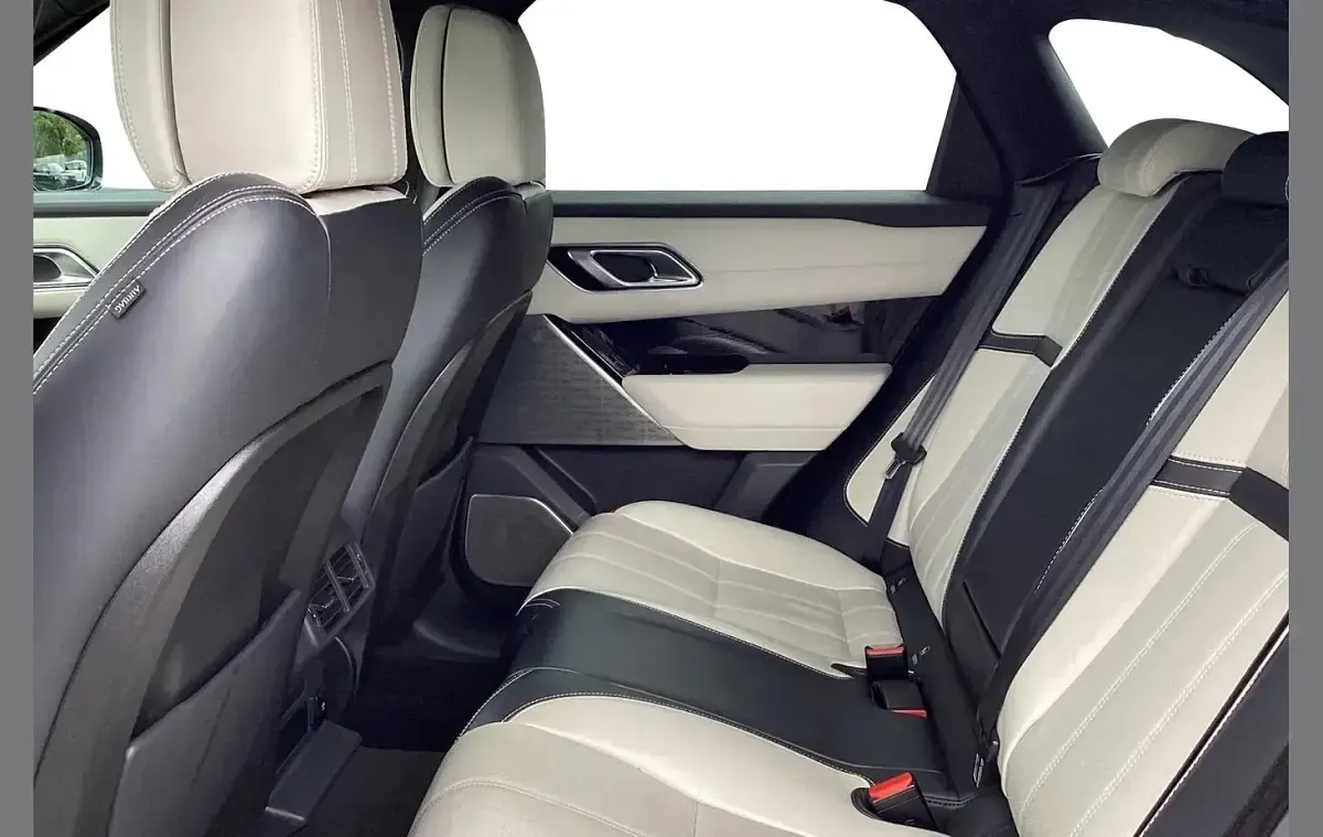 Used Land Rover Range Rover Velar HSE Dynamic 296 HP (217 kW) 2018 Silver SUV