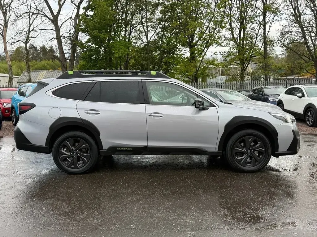 Second-hand Subaru Outback 169 CP (124 kW) 2022 Argintiu Break