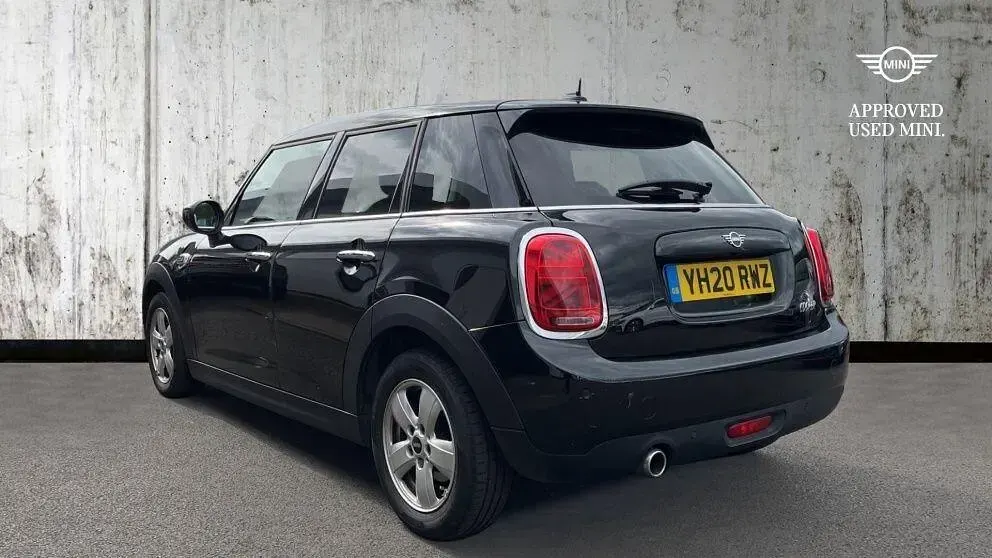 Used Mini Cooper Classic 134 HP (98 kW) 2020 Black Hatchback