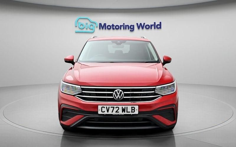 Used VW Tiguan Allspace S 150 HP (110 kW) 2023 Red SUV
