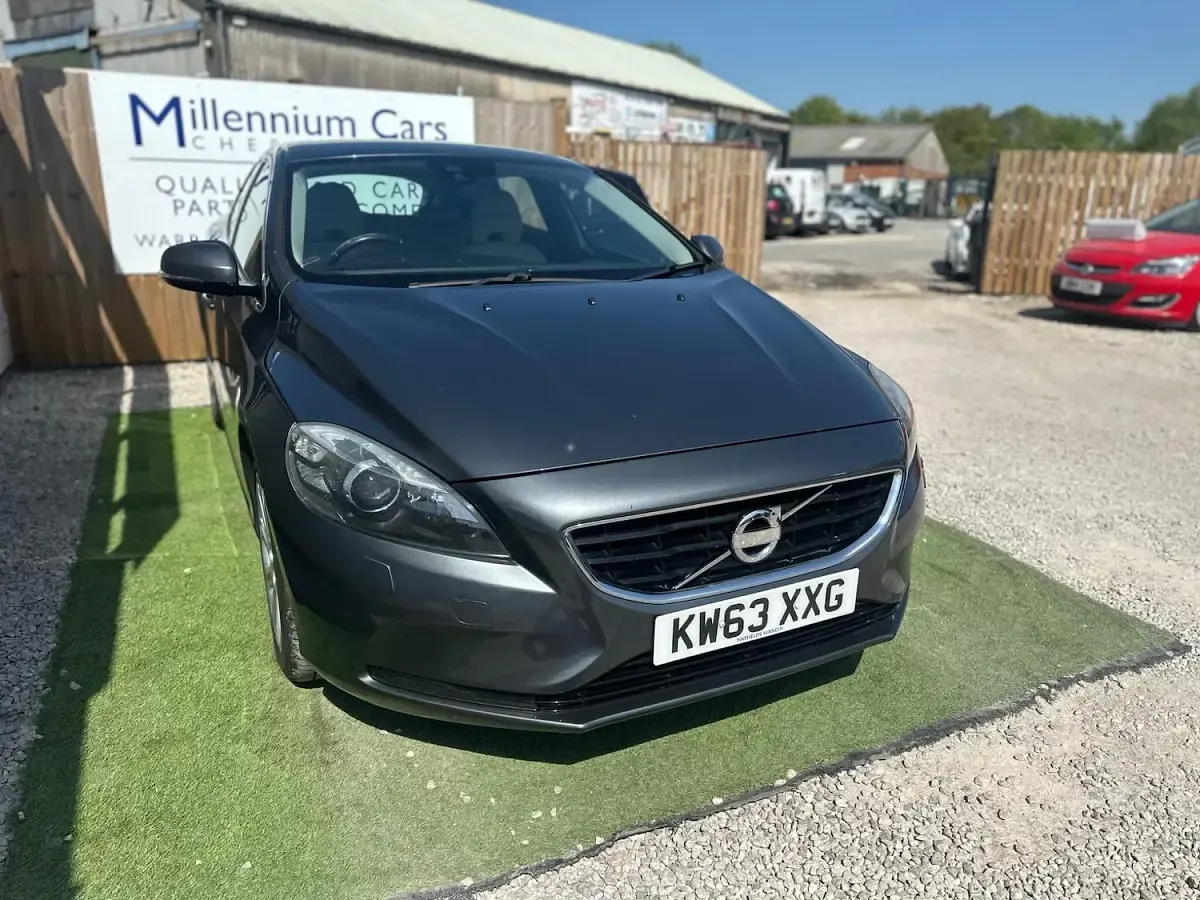 Used Volvo V40 SE Lux 2014 Grey Hatchback