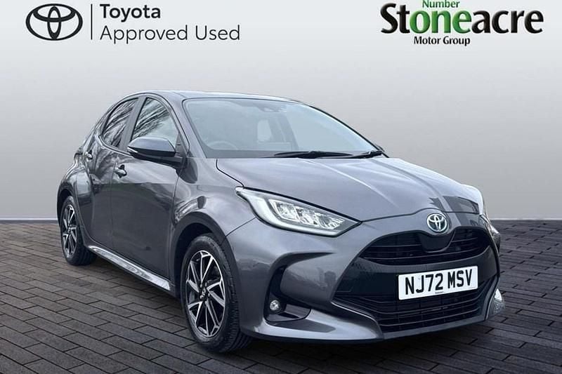 Used Toyota Yaris Hybrid Design 116 HP (85 kW) 2022