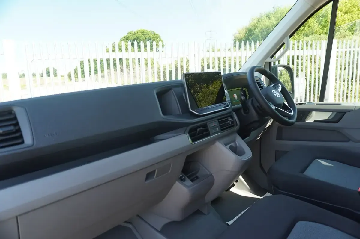 New VW Crafter 140 HP (102 kW) 2026 Ascot grey Van