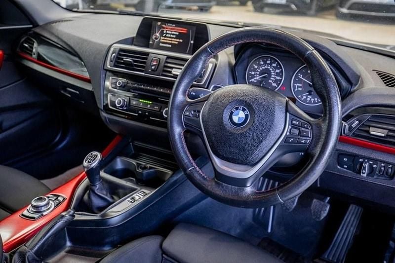 Used BMW 220 Sport Line 2016 Silver Coupe