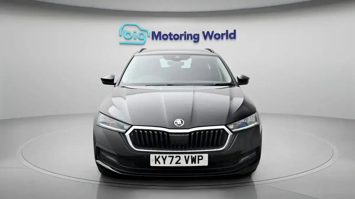 Used Skoda Octavia SE Technology 114 HP (83 kW) 2022 Black Estate