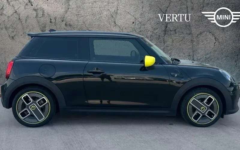 Used Mini Cooper Level 2 135 kW (184 HP) 2022 Black Hatchback