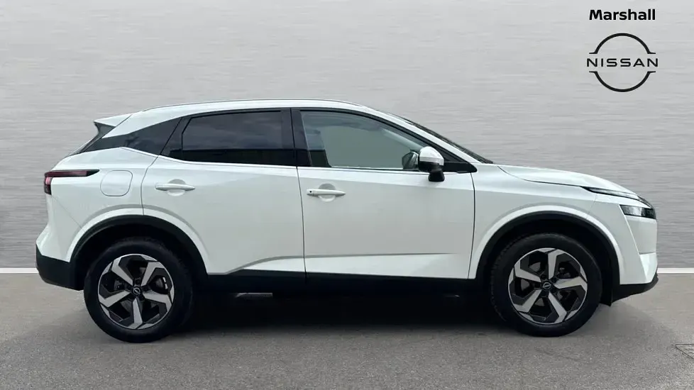 Used Nissan Qashqai N-Connecta 158 HP (116 kW) 2023 White SUV