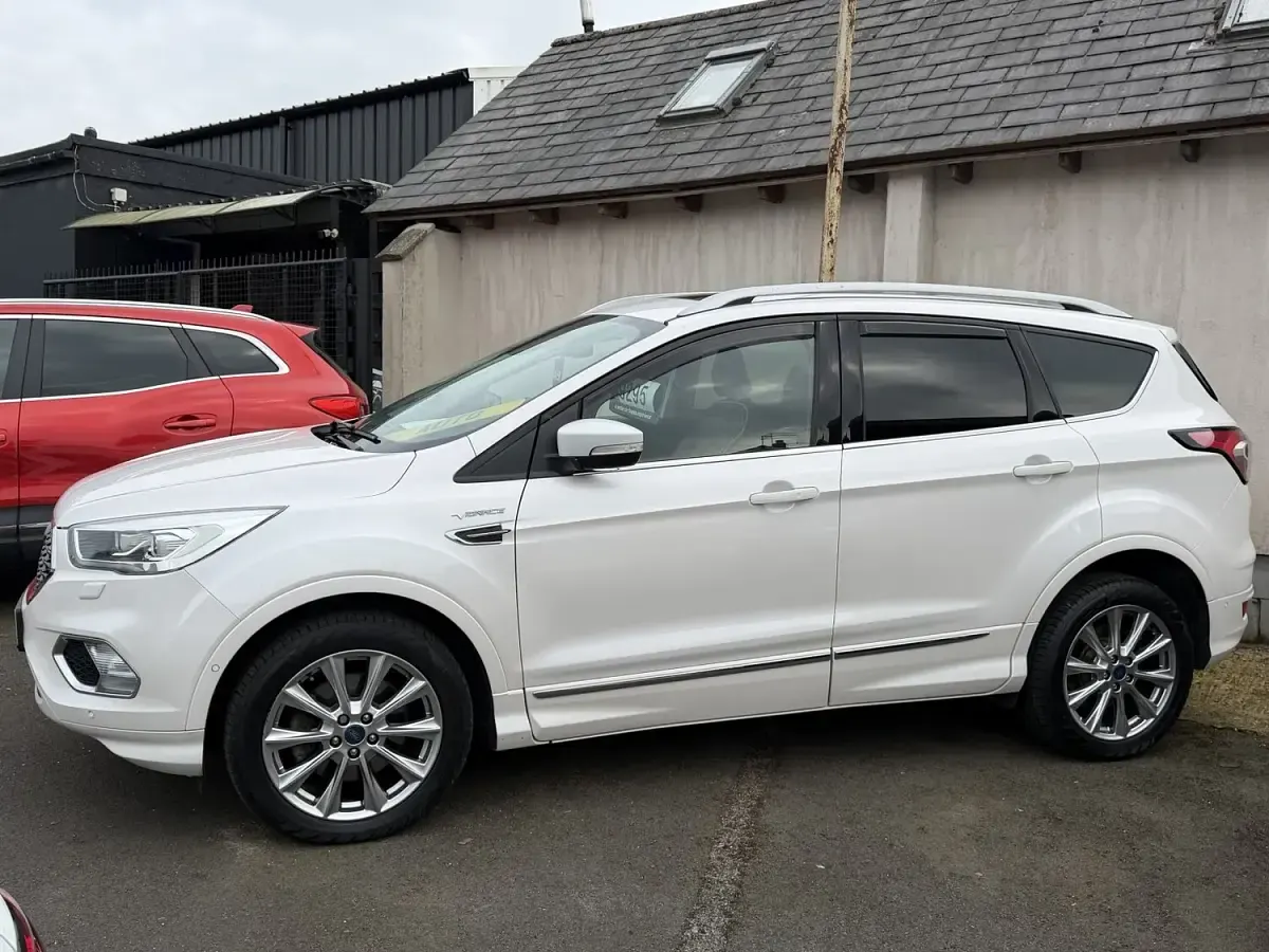 Used Ford Kuga Vignale 180 HP (132 kW) 2018 White SUV