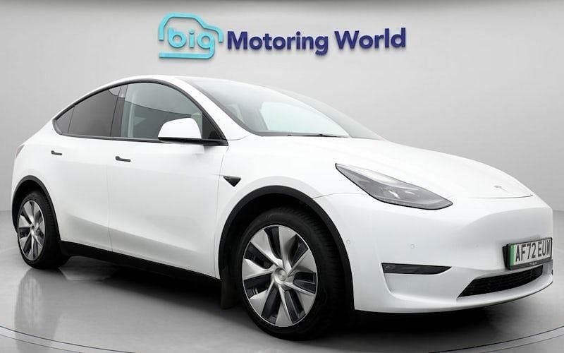 Used 2025 Tesla Model Y Long Range AWD SUV | £24,300 (Super price) - Image 1/4