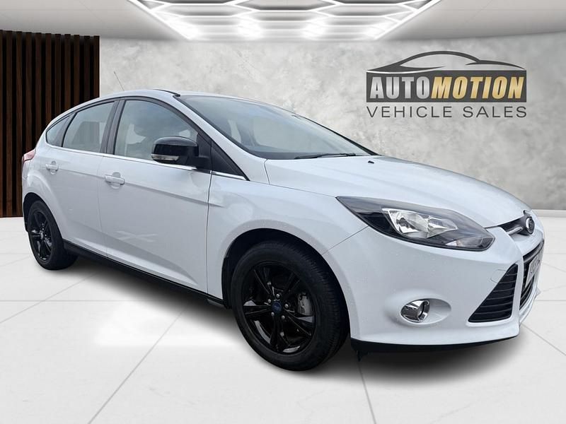 White Used 2013 Ford Focus Zetec Hatchback | £3,995 (Fair price) - Image 1/4