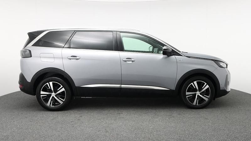 Second-hand Peugeot 5008 GTi 129 CP (94 kW) 2024 Gri SUV