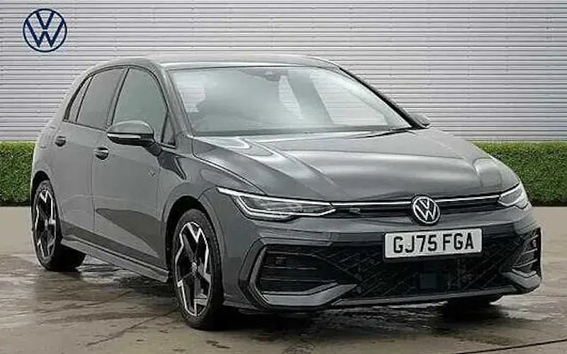 Used VW Golf VIII R-line 150 HP (110 kW) 2025 Hatchback