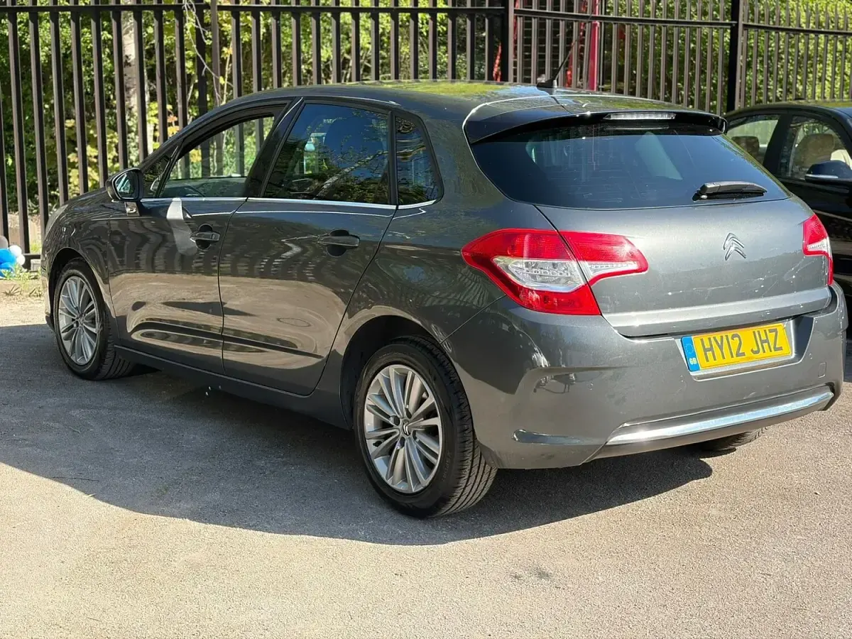 Used Citroën C4 VTR Sport 110 HP (80 kW) 2012 Grey Hatchback