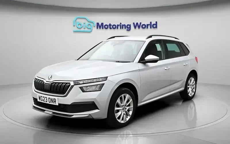 Used Skoda Kamiq SE Drive 95 HP (69 kW) 2023 Silver SUV