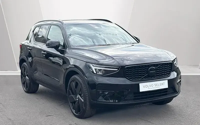 Begagnad Volvo XC40 Plus 197 HK (144 kW) 2026 SUV