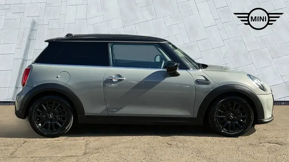 Used Mini Cooper Classic 134 HP (98 kW) 2021 Grey Hatchback